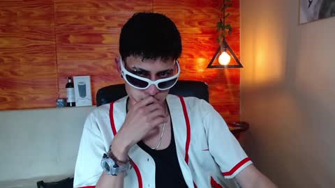 Snapshot of bastiaan_28 chatting on February 9, 2025, 3:11 am Bastian online show from February 9, 2025, 3:11 am