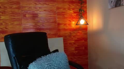 Snapshot of bastiaan_28 chatting on February 18, 2025, 6:59 am Bastian online show from February 18, 2025, 6:59 am