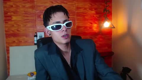 Snapshot of bastiaan_28 chatting on March 4, 2025, 3:00 am Bastian online show from March 4, 2025, 3:00 am