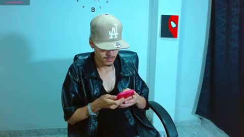 Snapshot of bastiaan_28 chatting on September 19, 2025, 2:02 am Bastian online show from September 19, 2025, 2:02 am