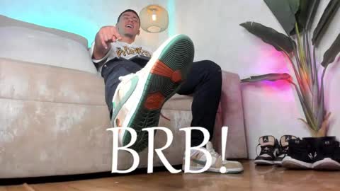 Bastian Independent Model online show from April 3, 2026, 8:07 pm