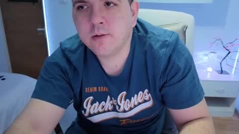 Snapshot of basystem8 chatting on March 3, 2026, 3:56 am BASY online show from March 3, 2026, 3:56 am