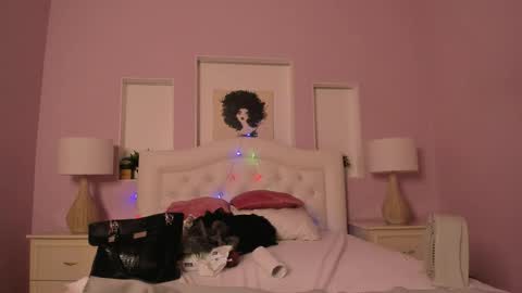 battymoll online show from December 21, 2025, 3:41 pm