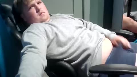 ray online show from October 14, 2025, 7:53 am