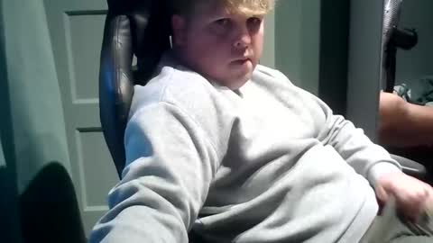 ray online show from October 15, 2025, 8:14 am