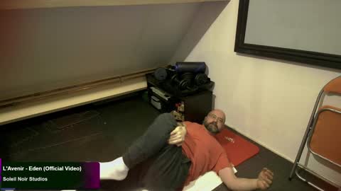 Snapshot of bazzz_8 chatting on January 19, 2025, 6:21 pm bazzz_8 online show from January 19, 2025, 6:21 pm