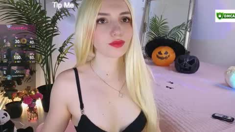 Snapshot of bb_cute1 chatting on October 31, 2025, 2:40 pm Kris online show from October 31, 2025, 2:40 pm