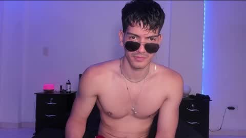 Valentino online show from February 4, 2025, 9:31 pm