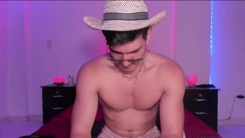 Valentino online show from February 22, 2025, 12:38 am