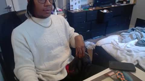 Snapshot of bbc_elrey chatting on February 23, 2026, 9:01 pm Racks online show from February 23, 2026, 9:01 pm