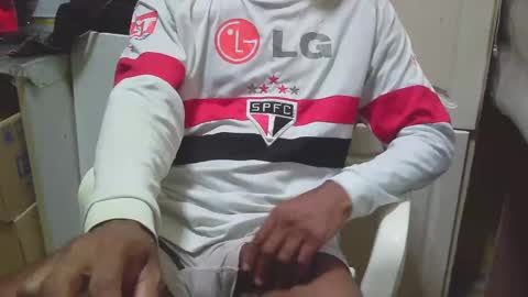 Snapshot of bbcbrazilianboy chatting on November 18, 2025, 12:42 pm bbcbrazilianboy online show from November 18, 2025, 12:42 pm