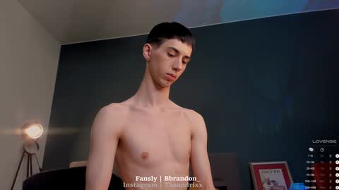 Snapshot of bbrandon_ chatting on December 6, 2024, 10:52 pm Brandon online show from December 6, 2024, 10:52 pm