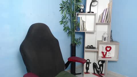 Charlote online show from January 16, 2025, 11:58 am