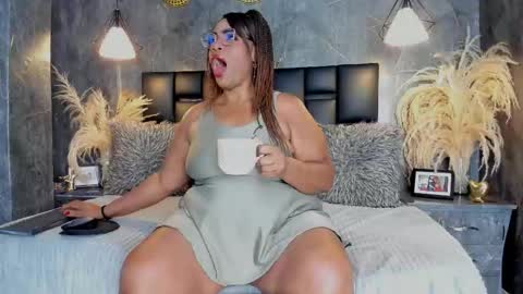 Snapshot of bbwlatina01 chatting on May 31, 2026, 12:34 pm Bbwlatina01 online show from May 31, 2026, 12:34 pm