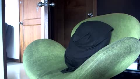 Snapshot of bby044 chatting on March 7, 2025, 5:28 pm bby044 online show from March 7, 2025, 5:28 pm