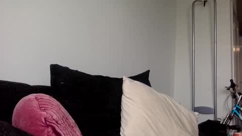 bby2brat online show from January 10, 2025, 6:17 pm