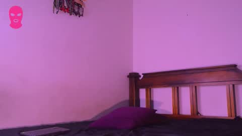 Amber  online show from September 20, 2025, 4:24 am