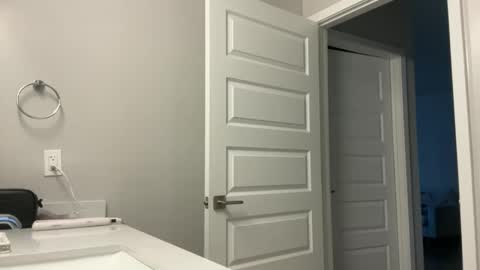 Trinity online show from December 22, 2025, 8:06 pm