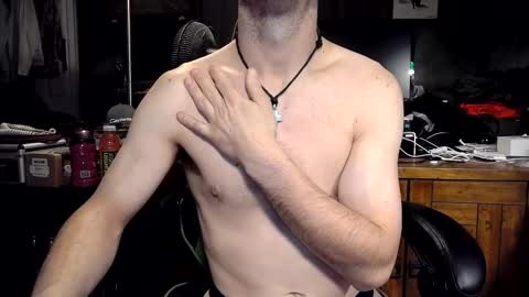 Snapshot of bchillin28 chatting on February 3, 2026, 10:37 pm bchillin28 online show from February 3, 2026, 10:37 pm