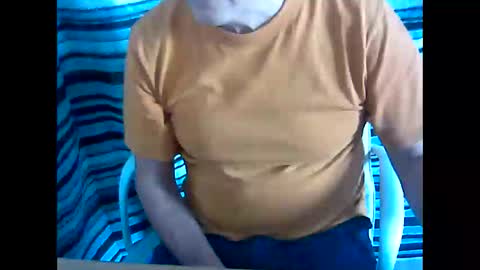 Snapshot of bcn1959 chatting on February 19, 2025, 10:45 am bcn1959 online show from February 19, 2025, 10:45 am