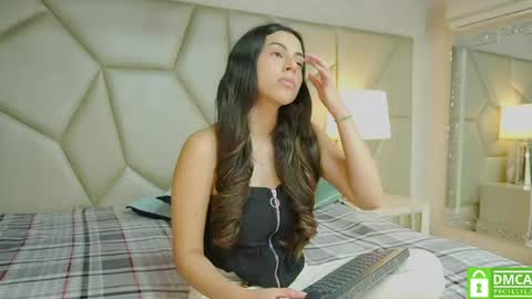 Helena  Evan online show from July 24, 2026, 12:14 pm