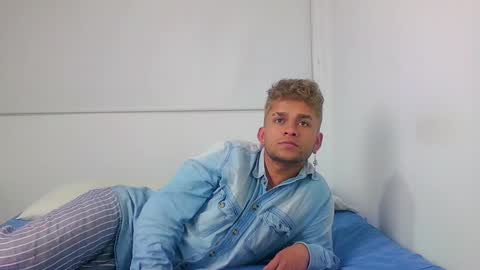 Sara  Juan online show from December 27, 2024, 1:32 am