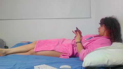 Sara  Juan online show from December 29, 2024, 8:11 am