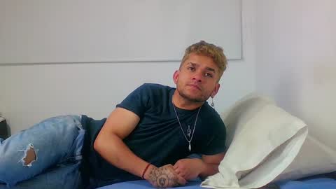 Sara  Juan online show from December 29, 2024, 10:57 pm