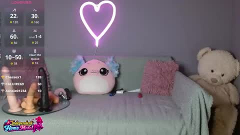 Snapshot of bea_doll chatting on June 5, 2026, 2:51 am Bea online show from June 5, 2026, 2:51 am