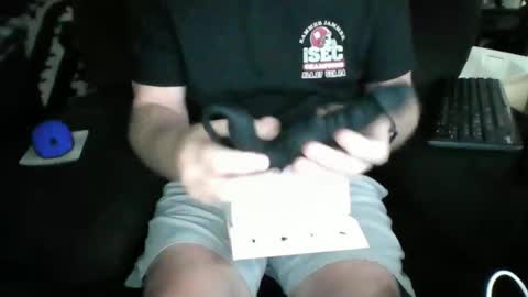 beachguy38 online show from October 18, 2025, 12:17 pm