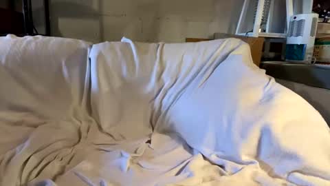 Snapshot of beachymilf chatting on March 1, 2025, 4:00 pm BeachyMILF online show from March 1, 2025, 4:00 pm