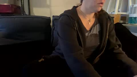 Snapshot of beachymilf chatting on March 2, 2025, 1:49 pm BeachyMILF online show from March 2, 2025, 1:49 pm