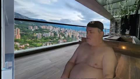 Snapshot of bear4muscle chatting on December 24, 2024, 1:49 am Dookie online show from December 24, 2024, 1:49 am