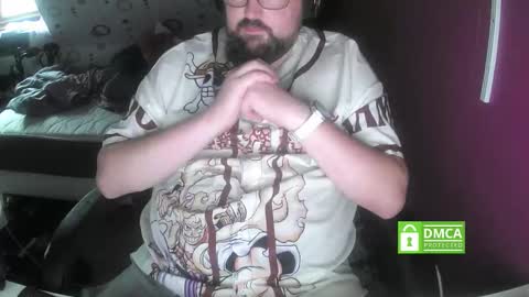 bear90130 online show from September 21, 2025, 3:35 pm