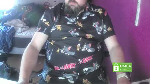 bear90130 online show from October 2, 2025, 10:44 am