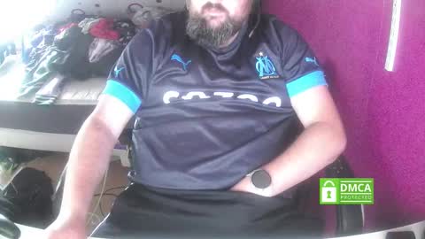 bear90130 online show from October 19, 2025, 1:45 pm