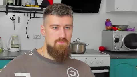 Zeus online show from September 25, 2025, 7:34 am