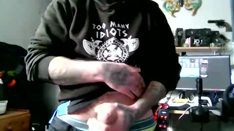 Snapshot of beardednjuicycock chatting on February 9, 2026, 1:48 pm beardednjuicycock online show from February 9, 2026, 1:48 pm