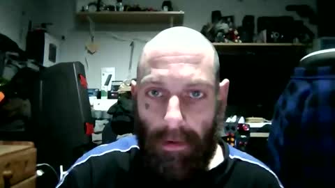 Snapshot of beardednjuicycock chatting on February 10, 2026, 7:01 am beardednjuicycock online show from February 10, 2026, 7:01 am