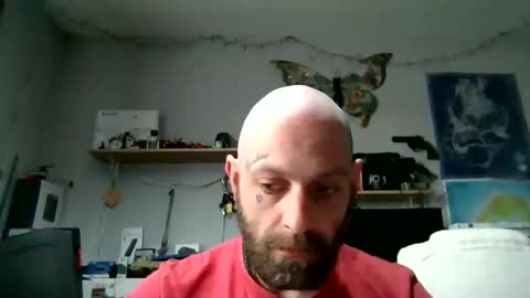Snapshot of beardednjuicycock chatting on April 14, 2026, 6:41 am beardednjuicycock online show from April 14, 2026, 6:41 am
