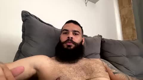 Min online show from April 15, 2026, 5:31 pm