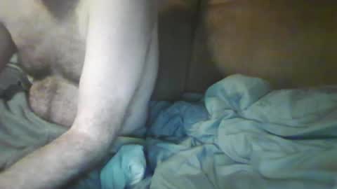 Snapshot of beastiejam2000 chatting on December 17, 2024, 5:18 am beastiejam2000 online show from December 17, 2024, 5:18 am