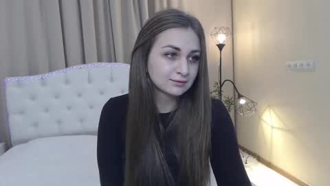 Snapshot of beataangel chatting on April 25, 2026, 7:44 am beataangel online show from April 25, 2026, 7:44 am