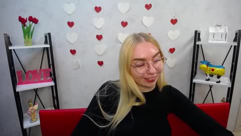 BeatriceFlyy online show from December 11, 2024, 4:53 pm