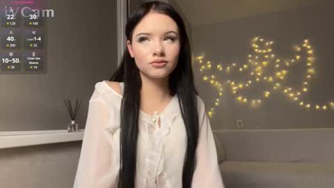 Snapshot of beatricemoonlight chatting on November 27, 2025, 3:19 am My name is Beatrice Like my broadcast pls 3 online show from November 27, 2025, 3:19 am