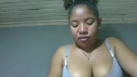 Snapshot of beatriicee chatting on May 22, 2026, 9:42 pm beatriicee online show from May 22, 2026, 9:42 pm