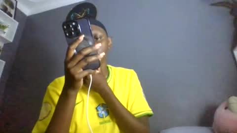 Snapshot of beautie699392 chatting on July 19, 2026, 10:13 pm Lil stunner online show from July 19, 2026, 10:13 pm