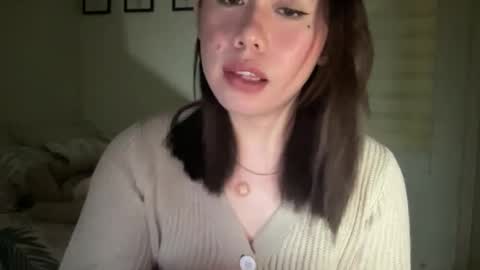 Snapshot of beautiful_lust69 chatting on December 2, 2024, 5:15 pm Sweet Aya online show from December 2, 2024, 5:15 pm