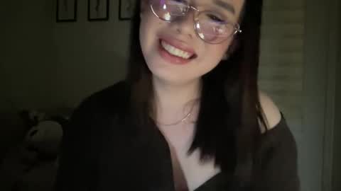 Snapshot of beautiful_lust69 chatting on December 18, 2024, 2:17 pm Sweet Aya online show from December 18, 2024, 2:17 pm