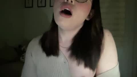 Snapshot of beautiful_lust69 chatting on December 21, 2024, 1:53 pm Sweet Aya online show from December 21, 2024, 1:53 pm